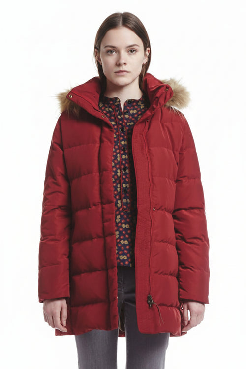 Bordeaux quilted ladies down jacket with faux-fur hood, front zip, side pockets